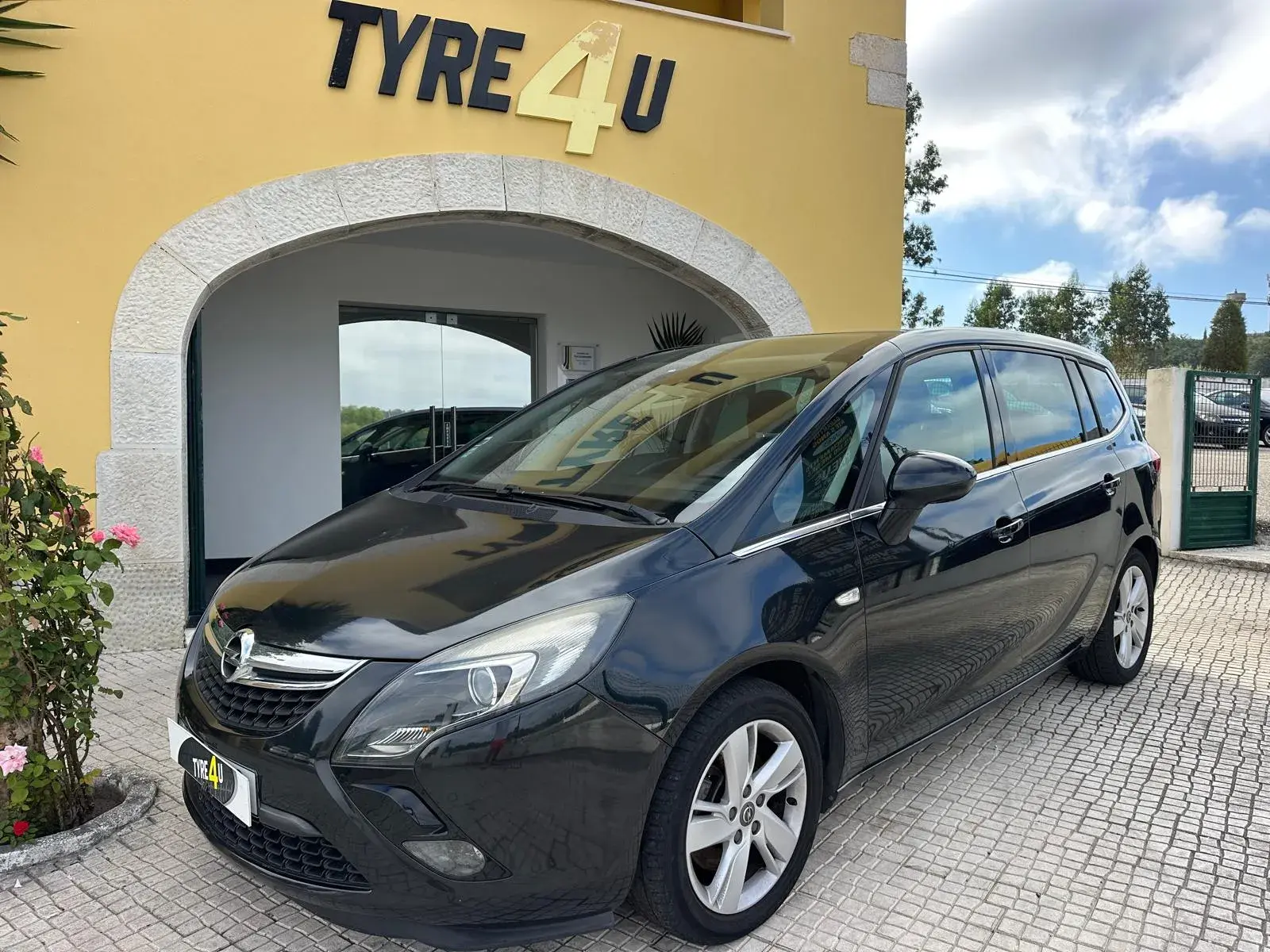 Opel Zafira 1.6 CDTi Cosmo 1