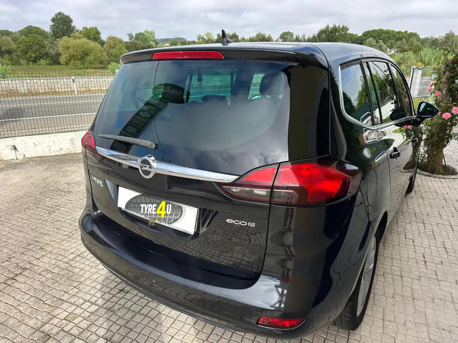 Opel Zafira 1.6 CDTi Cosmo 8