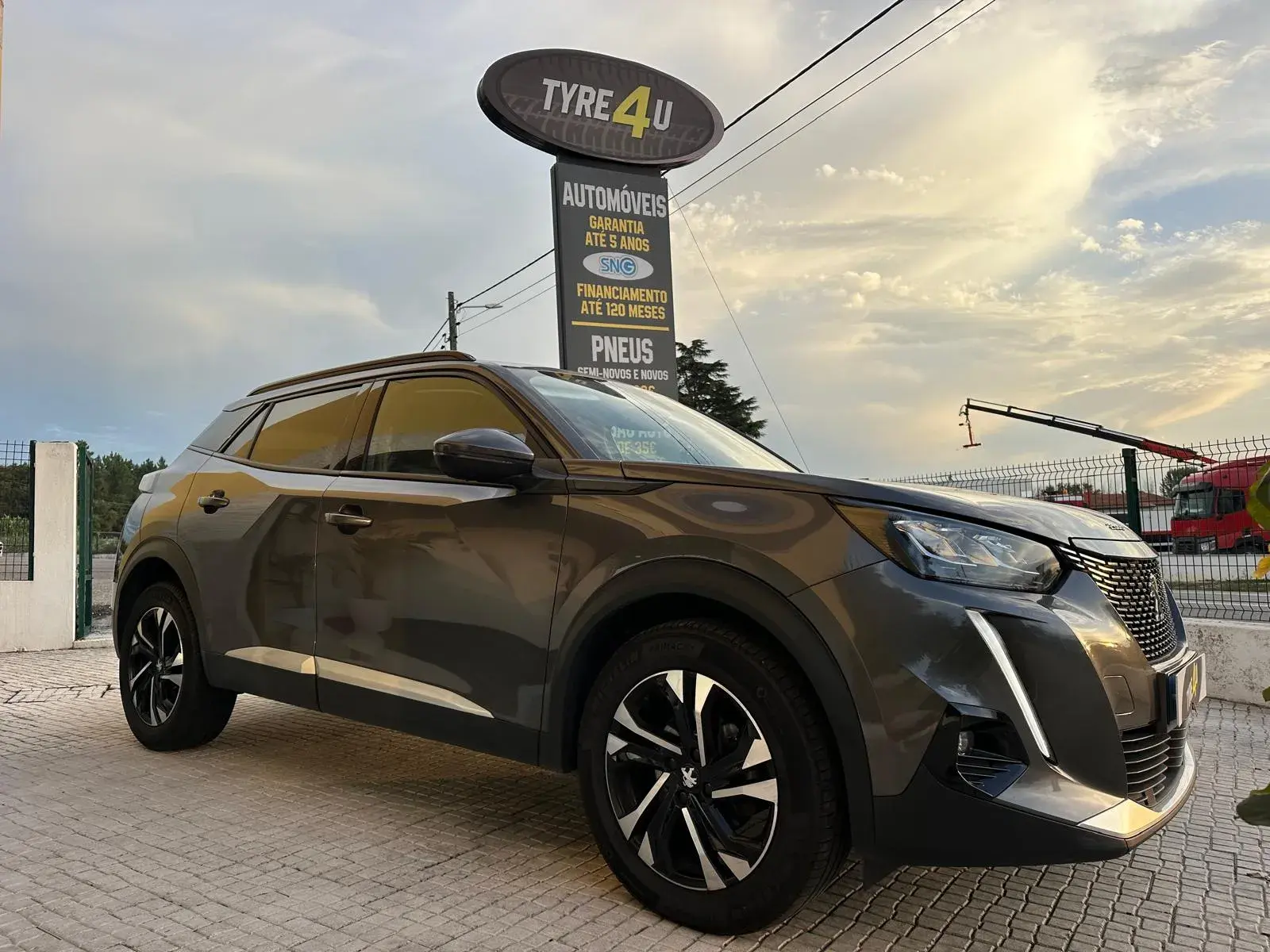 Peugeot 2008 1.5 BlueHDi Allure Pack 8