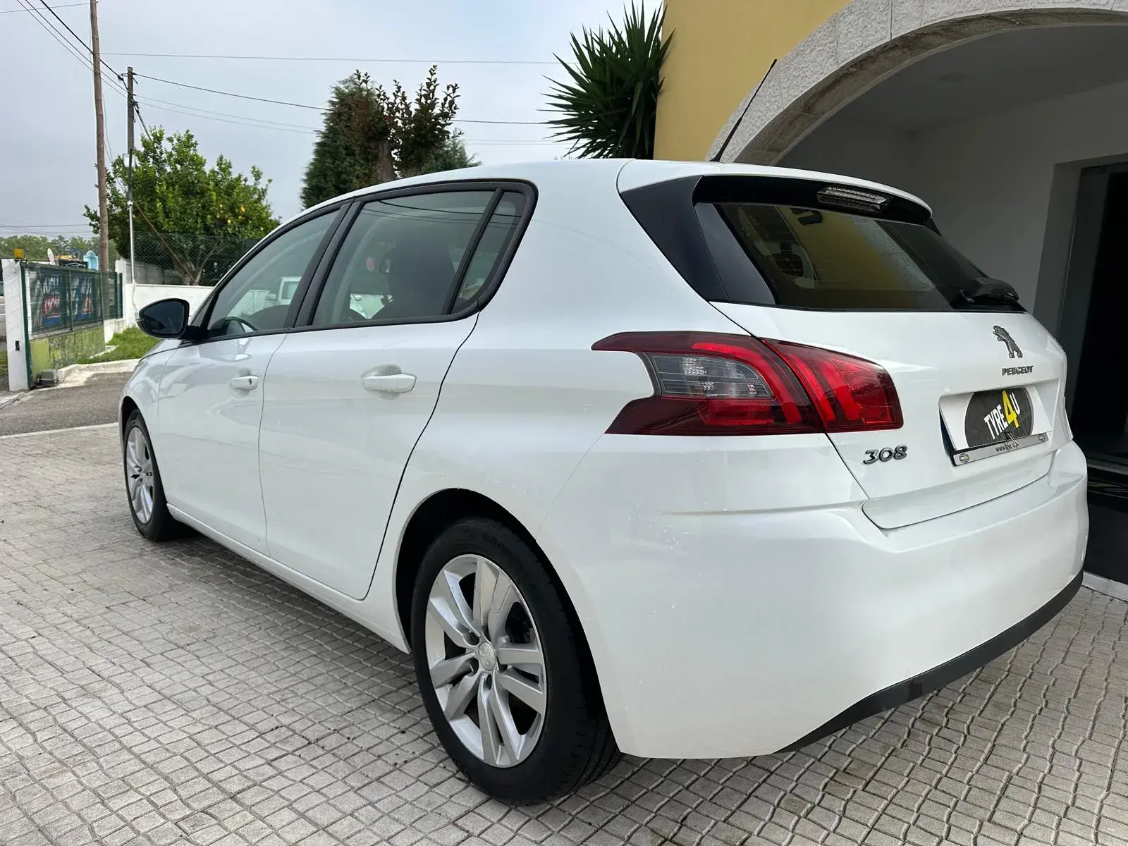 Peugeot 308 1.5 BlueHDi Style 4