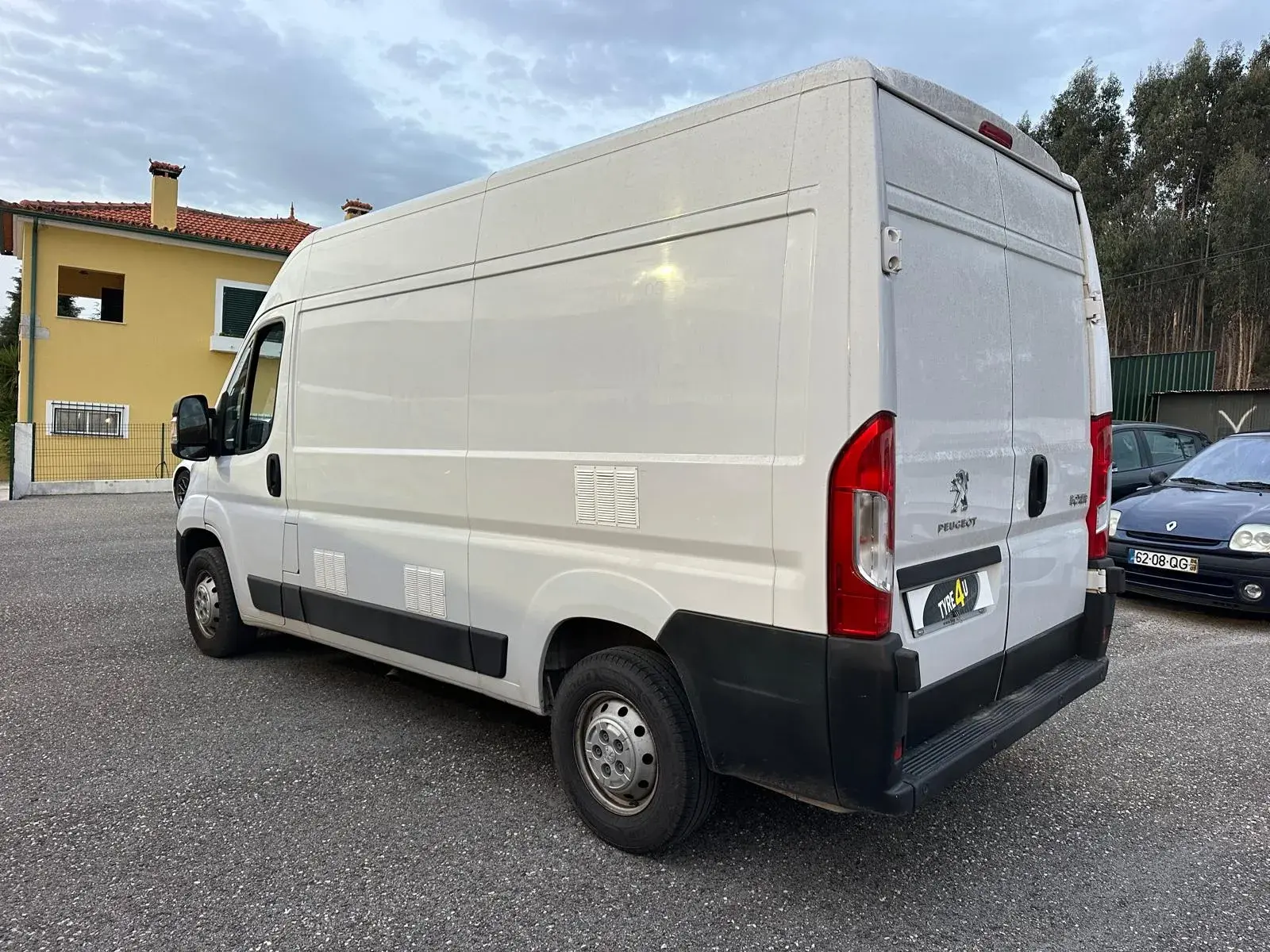 Peugeot Boxer 2.2 BlueHDi 333 L2 CD 3