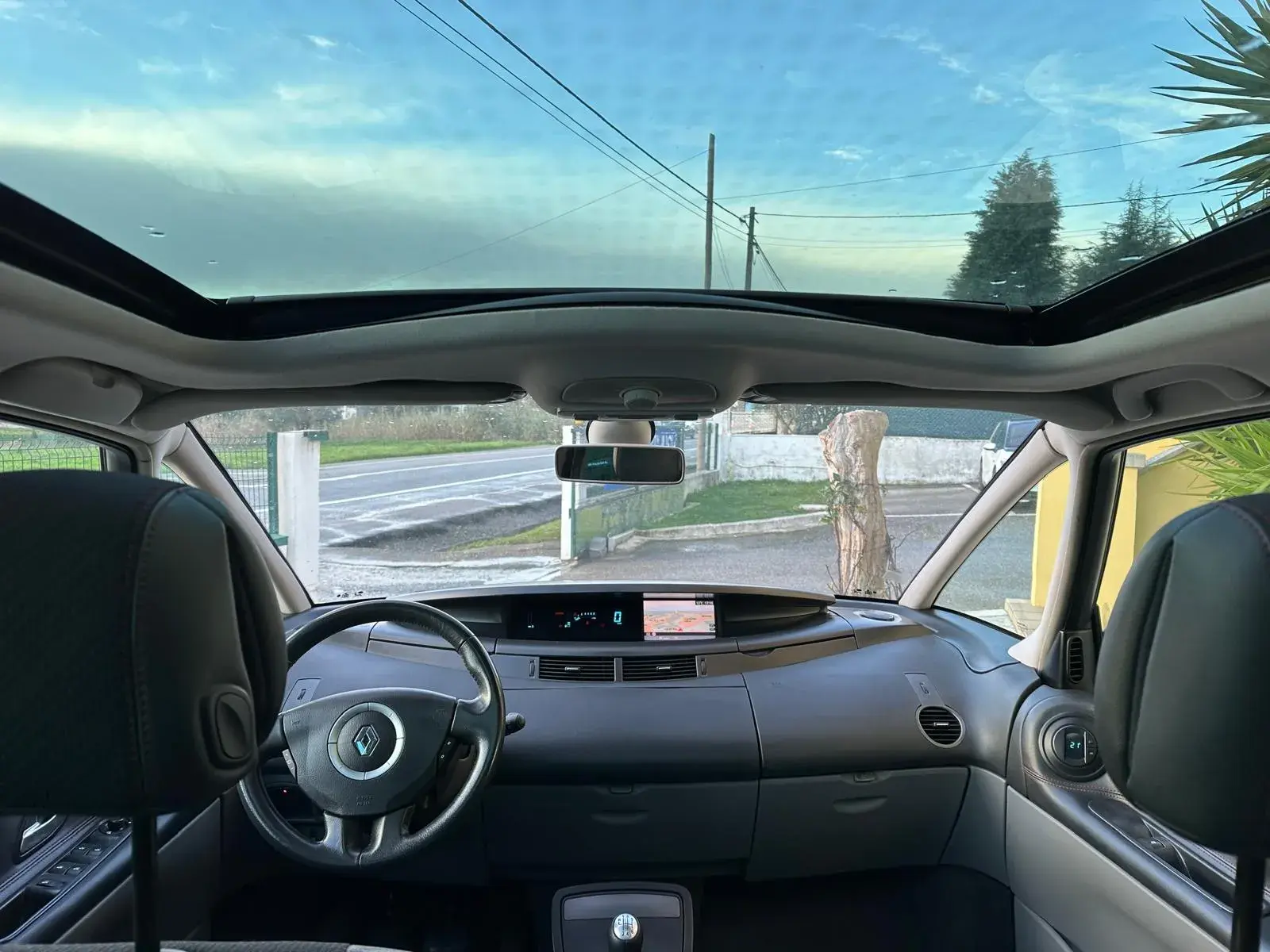 Renault Espace 2.0 dCi Initiale 7L 2