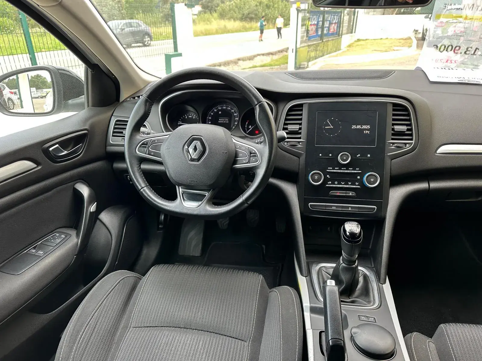 Renault Mégane 1.5 dCi Zen 13