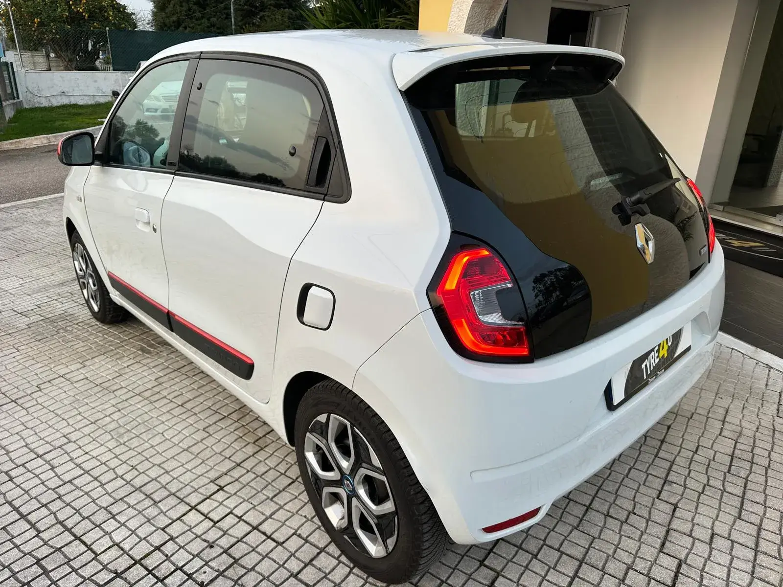 Renault Twingo 22 Intens 6