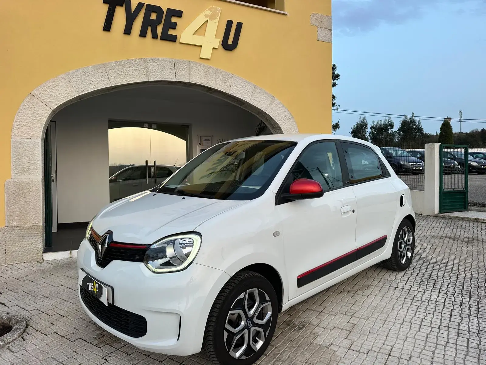 Renault Twingo 22 Intens 14