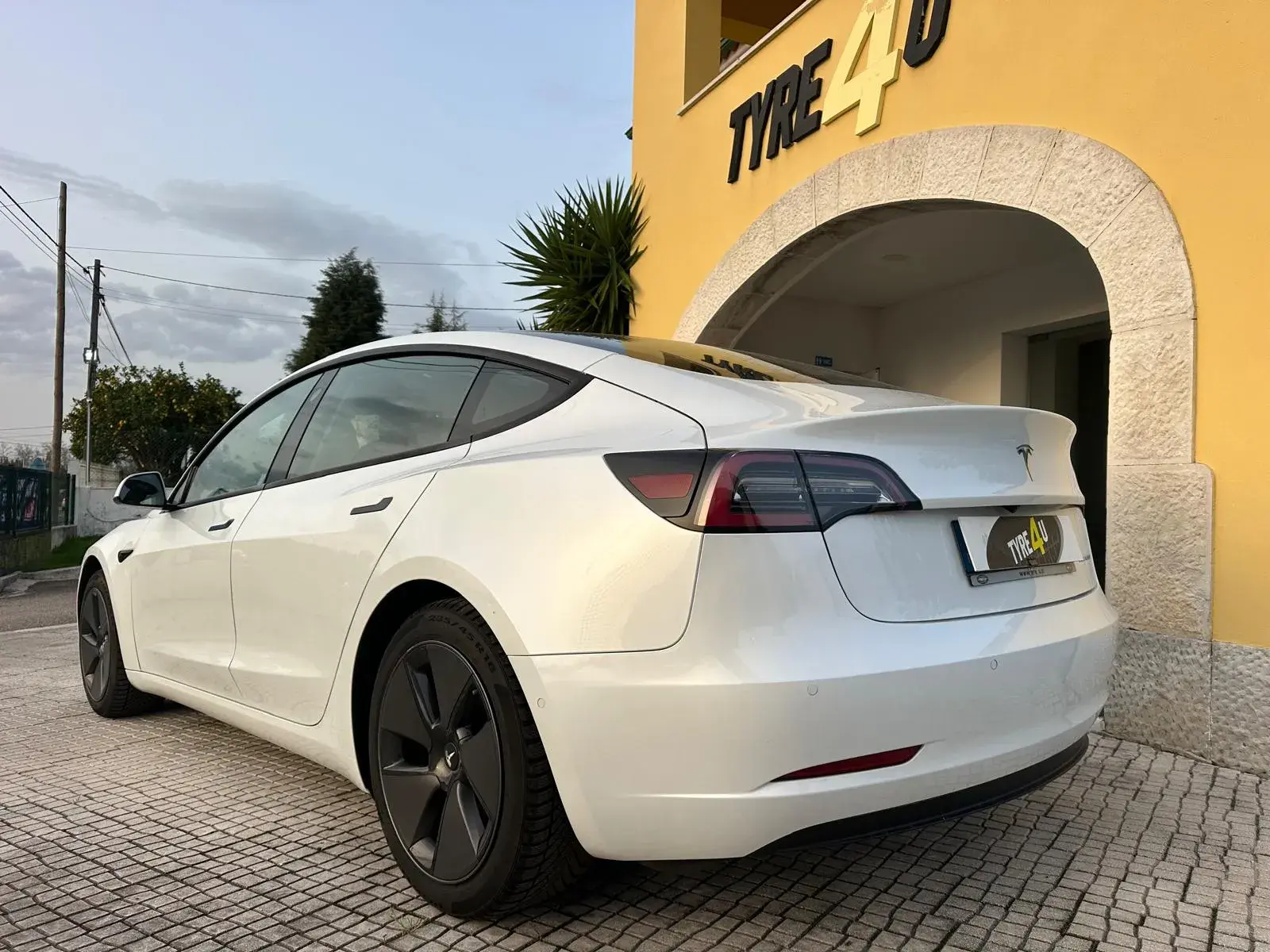 Tesla Model 3 AWD Dual Motor 5