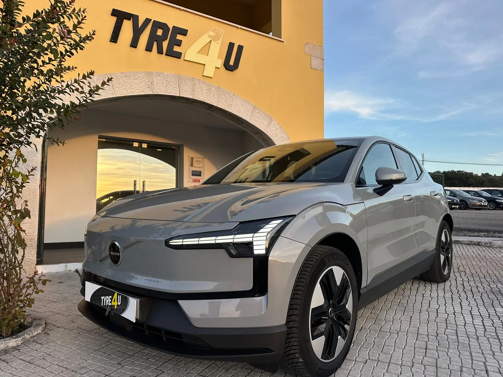 Volvo EX30 69 kWh Single Motor Extended Range Core 1