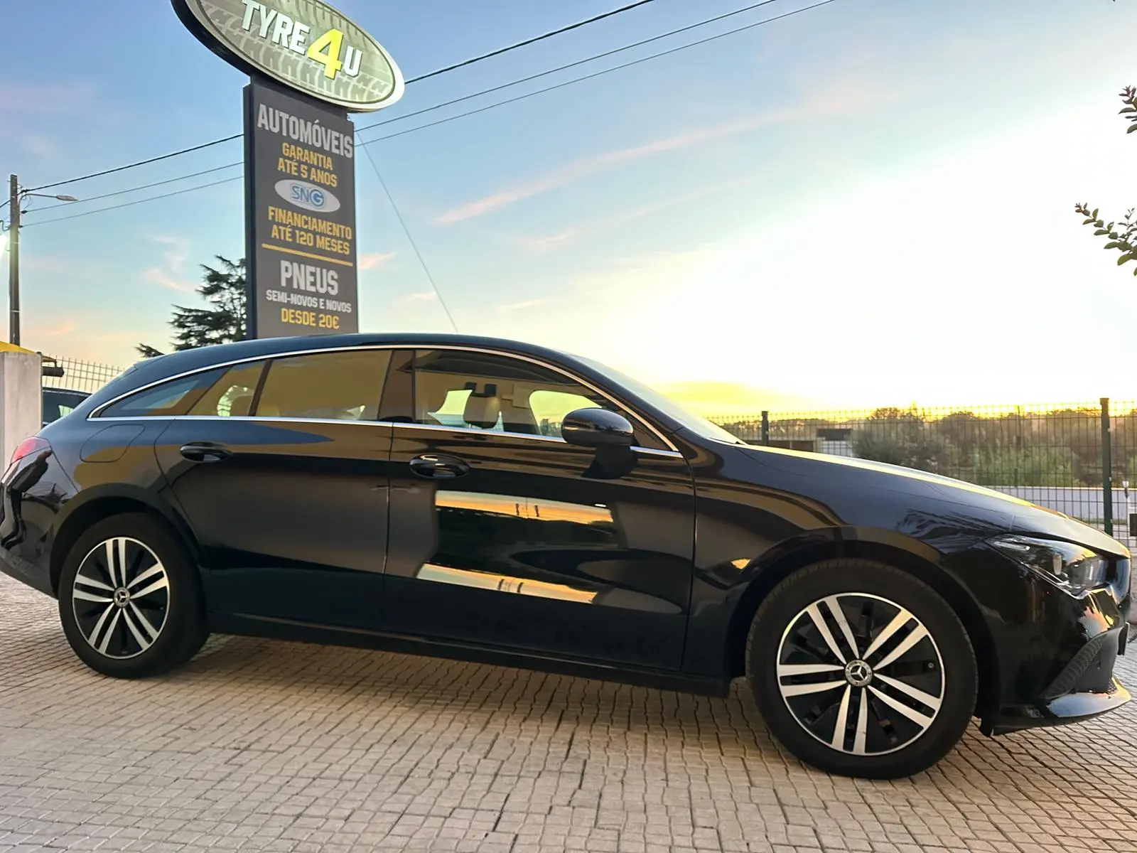 Mercedes-Benz CLA 250 CLA Shooting Brake 250e 2