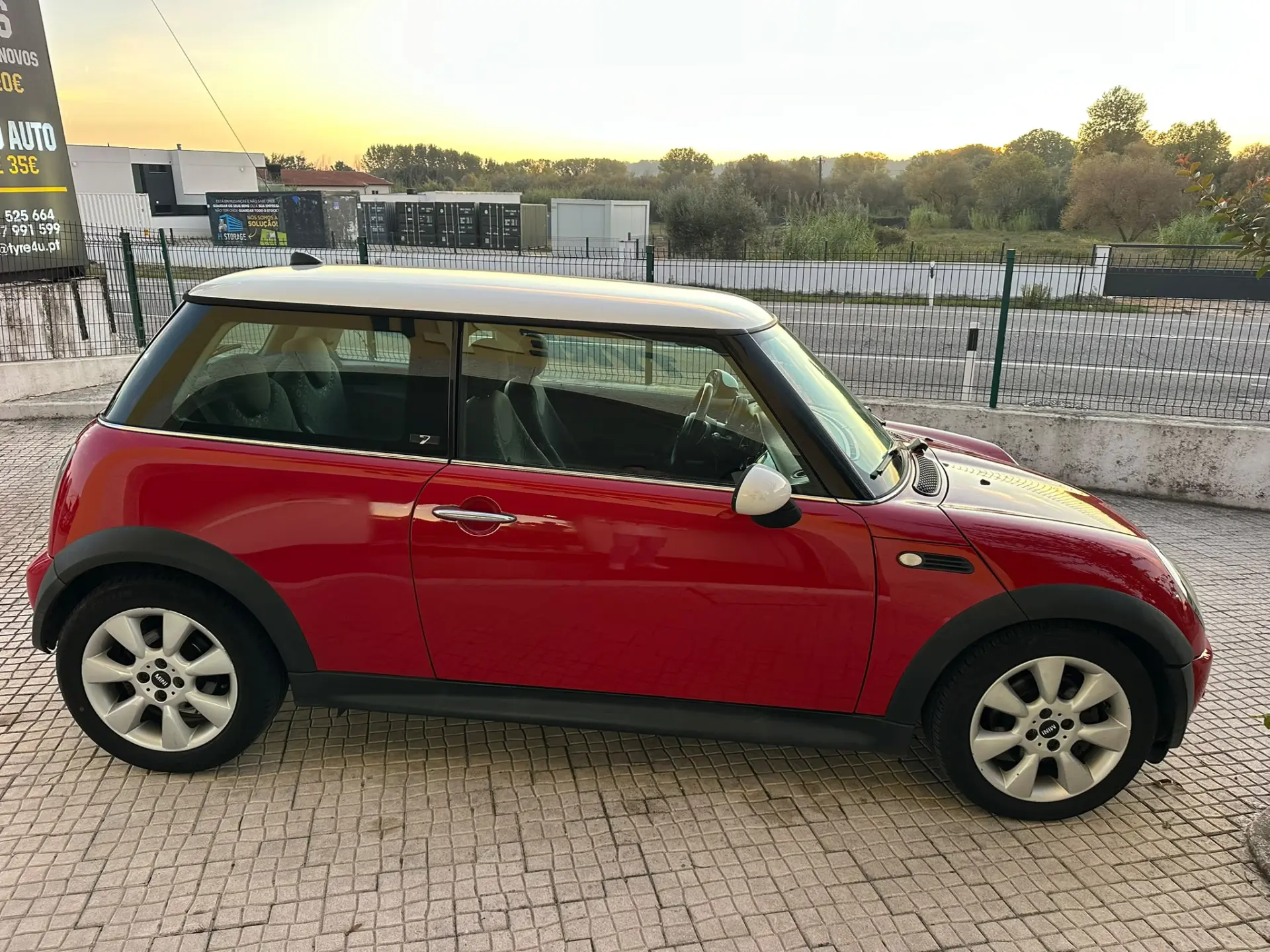 MINI 3 Portas One D 2