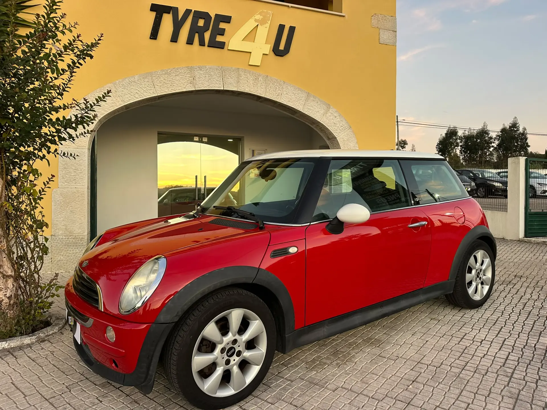 MINI 3 Portas One D 1