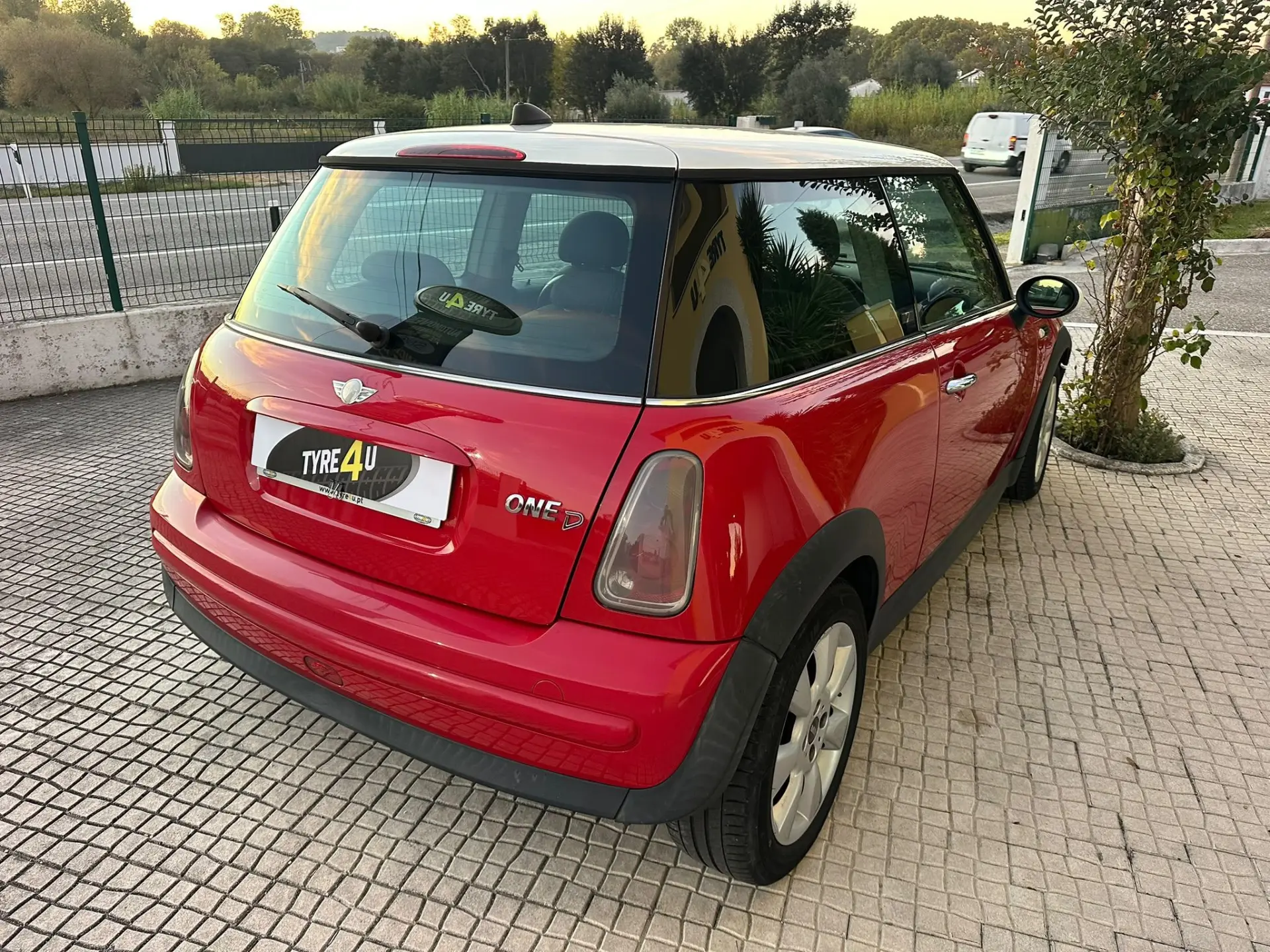 MINI 3 Portas One D 3