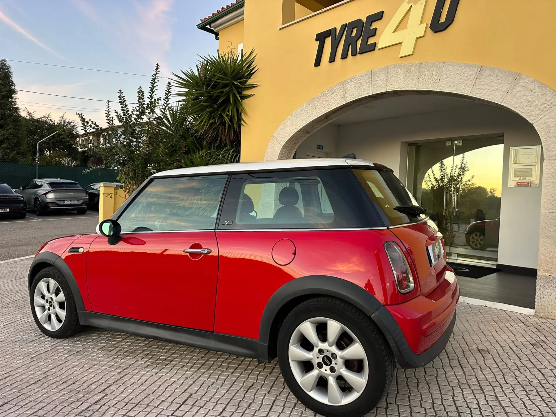 MINI 3 Portas One D 7