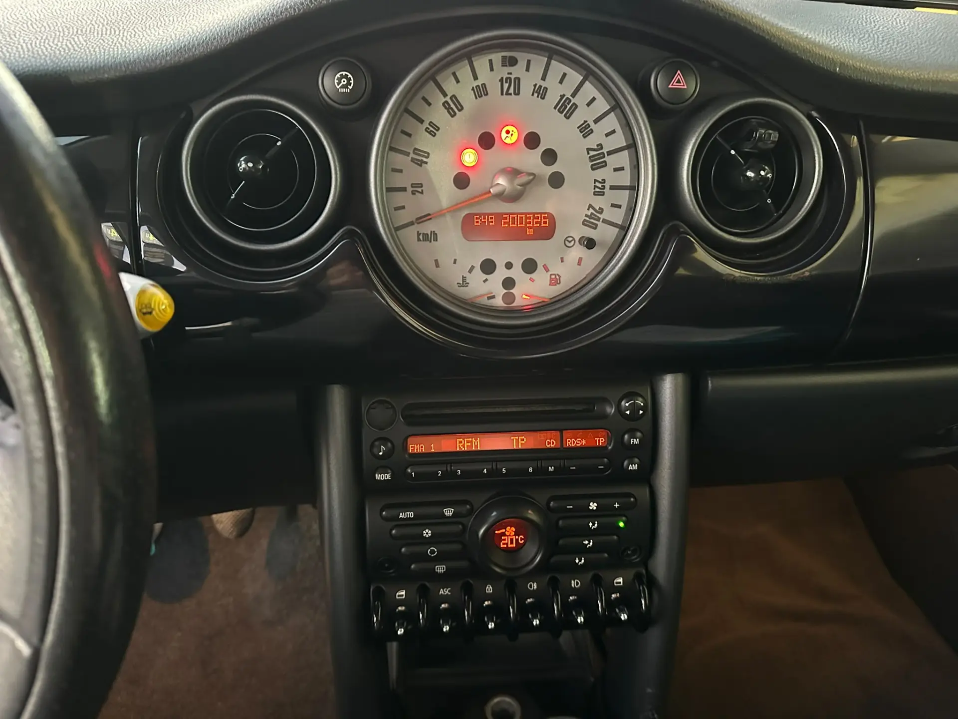 MINI 3 Portas One D 11