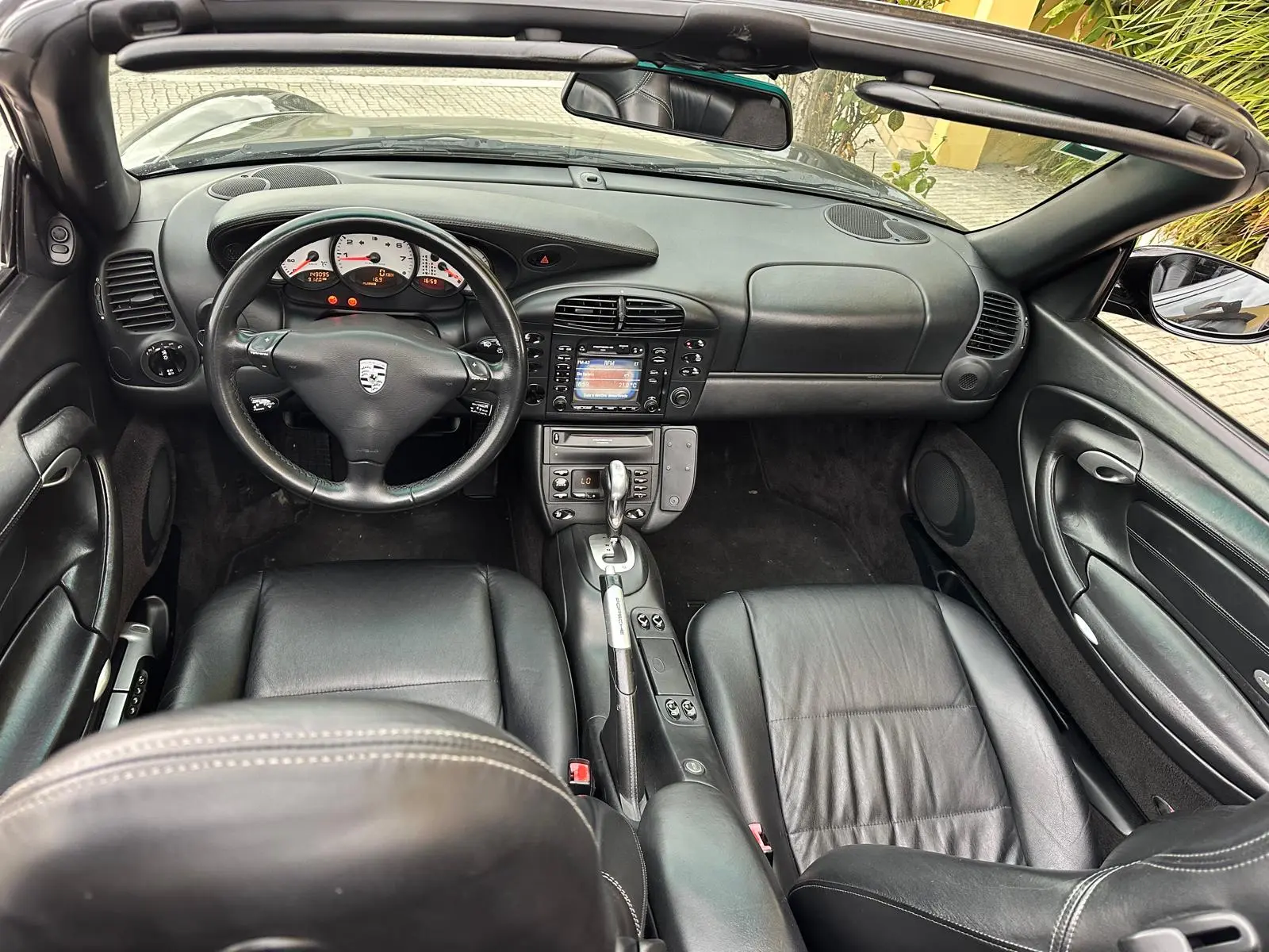 Porsche 911 (964) CARRERA 4 CABRIO 18