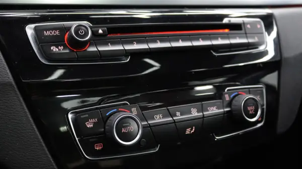 BMW X1 18 d sDrive xLine Auto 18
