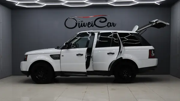 Land Rover Range Rover Sport 3.0 TDV6 HSE 5