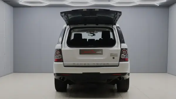 Land Rover Range Rover Sport 3.0 TDV6 HSE 7