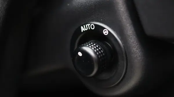 Land Rover Range Rover Sport 3.0 TDV6 HSE 16