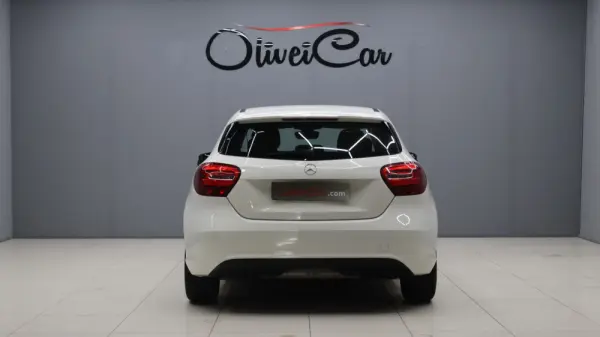 Mercedes-Benz A 180 CDI BlueEFFICIENCY Edition Style 8