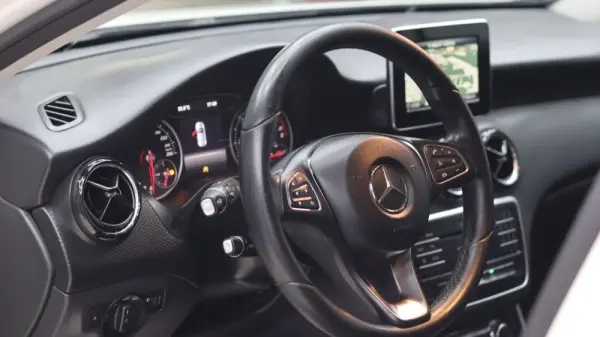 Mercedes-Benz A 180 CDI BlueEFFICIENCY Edition Style 13