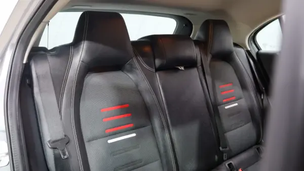 Mercedes-Benz A 180 d Urban 34