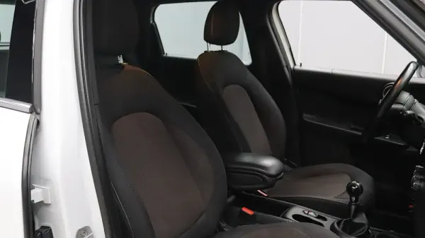 MINI Countryman One D 12