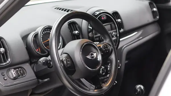 MINI Countryman One D 13