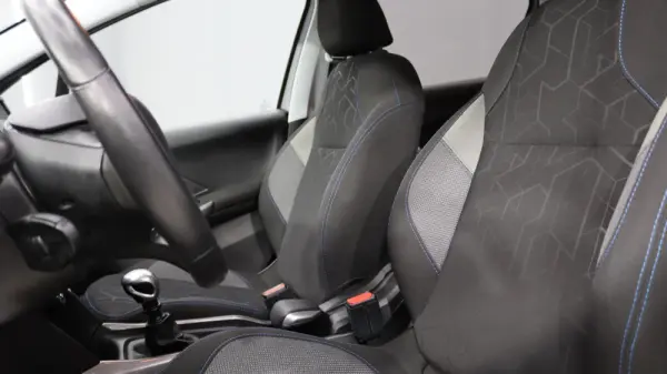 Peugeot 2008 1.5 BlueHDi Style 16