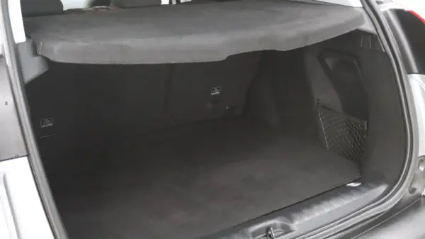 Peugeot 2008 1.5 BlueHDi Style 19