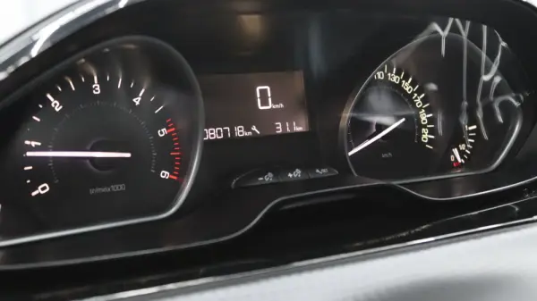 Peugeot 2008 1.5 BlueHDi Style 20