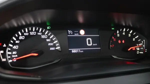 Peugeot 208 1.5 BlueHDi Active Pack 12