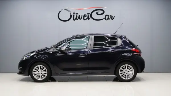 Peugeot 208 1.2 PureTech Style 8