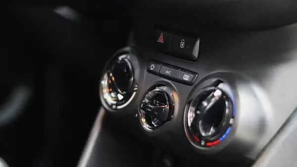 Peugeot 208 1.2 PureTech Style 16