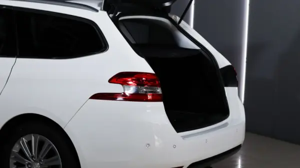 Peugeot 308 SW 1.5 BlueHDi Allure Pack 7