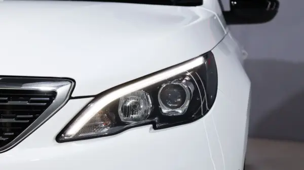 Peugeot 308 SW 1.5 BlueHDi Allure Pack 14