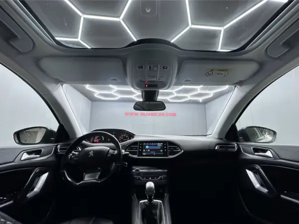 Peugeot 308 SW 1.5 BlueHDi Allure Pack 36