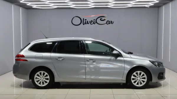 Peugeot 308 SW 1.5 BlueHDi Style 4