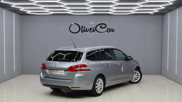 Peugeot 308 SW 1.5 BlueHDi Style 7