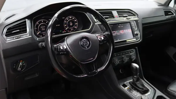 Volkswagen Tiguan 2.0 TDI Highline DSG 4Motion 11