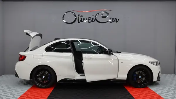 BMW 218 d Coupe Pack M Auto 3