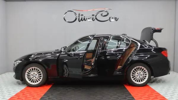 BMW 320 d Auto Line Luxury 7