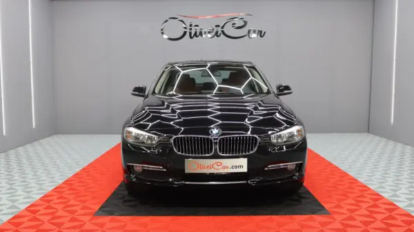 BMW 320 d Auto Line Luxury 4