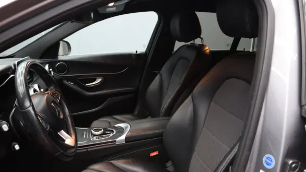 Mercedes-Benz C 300 BlueTEC Hybrid AMG Line 20