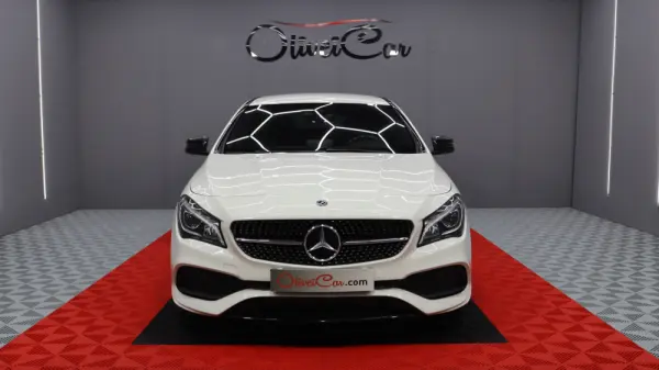 Mercedes-Benz CLA 220 d Shooting Brake AMG Line Aut. 8