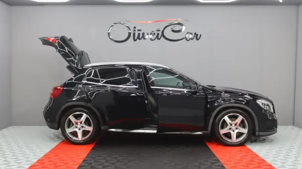 Mercedes-Benz GLA 220 d 4Matic 7G-DCT AMG Line 3