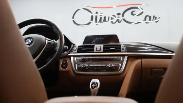 BMW 320 d Auto Line Luxury 18