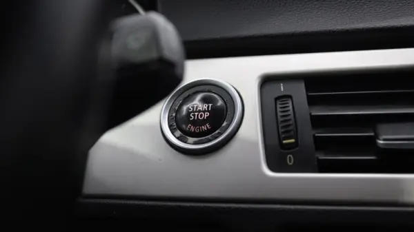 BMW 318 d Line Sport 11