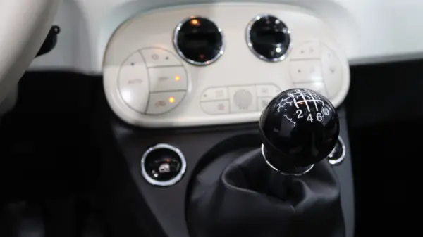 Fiat 500 1.0 Hybrid Dolcevita 16