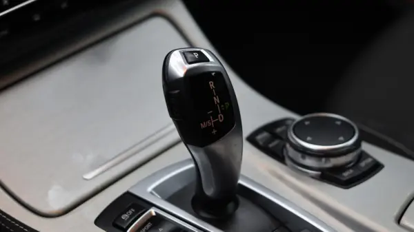 BMW 520 d Pack M Auto 17