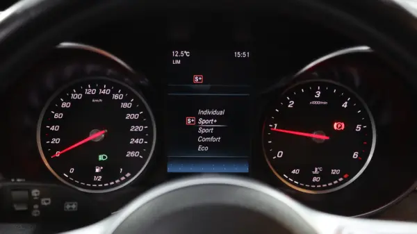 Mercedes-Benz C 200 d Station AMG Line 16